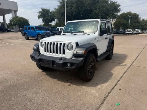 Used 2021 Jeep Wrangler Sport AWD/4WD image 3