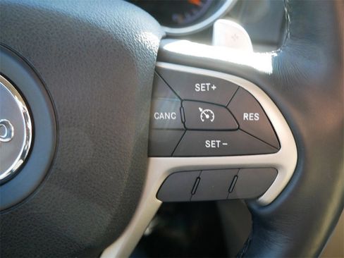 Used 2017 Jeep Grand Cherokee Limited w/ Trailer Tow Group IV image 53