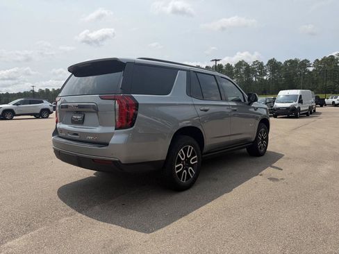 Used 2024 GMC Yukon AT4 w/ Technology Package AWD/4WD image 6