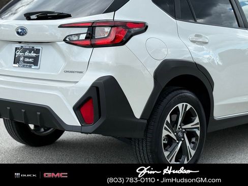 Used 2024 Subaru Crosstrek 2.0i Premium w/ Crosstrek Mirror Package image 15
