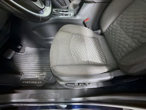 Used 2020 Chevrolet Equinox LT image 18