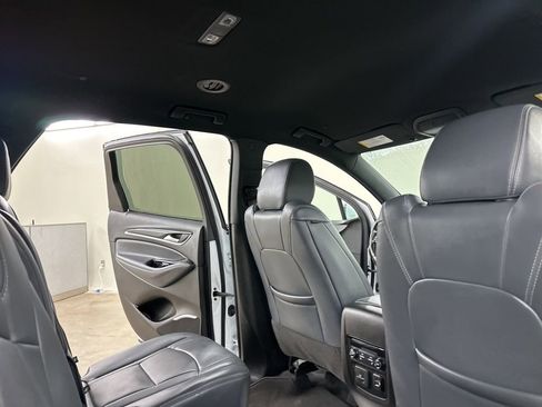 Certified 2024 Buick Enclave Premium image 22