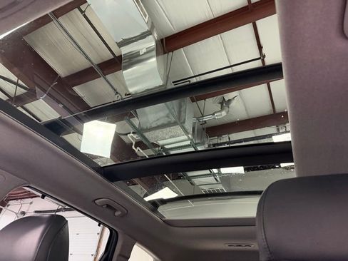 Used 2020 Hyundai Santa Fe Limited image 24