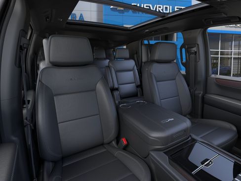 New 2026 GMC Yukon Denali w/ Denali Reserve Package AWD/4WD image 16