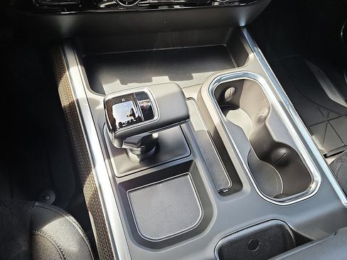 New 2026 Chevrolet Silverado 1500 LT w/ Z71 Off-Road Package AWD/4WD image 19