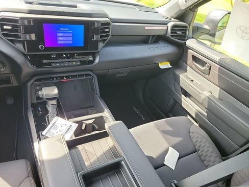 New 2026 Toyota Tundra SR AWD/4WD image 28