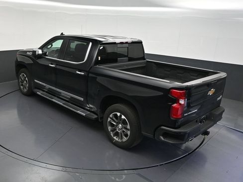 Used 2024 Chevrolet Silverado 1500 High Country RWD image 18