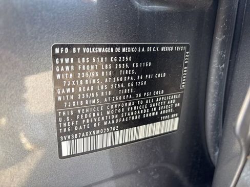 Used 2022 Volkswagen Tiguan SE image 21