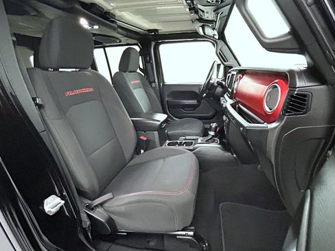 Used 2021 Jeep Wrangler Unlimited Rubicon AWD/4WD image 15
