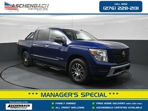 Used 2021 Nissan Titan SV w/ Accessory Utility Package AWD/4WD image 1