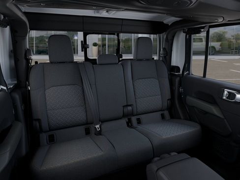 New 2025 Jeep Gladiator Mojave w/ Convenience Group image 17
