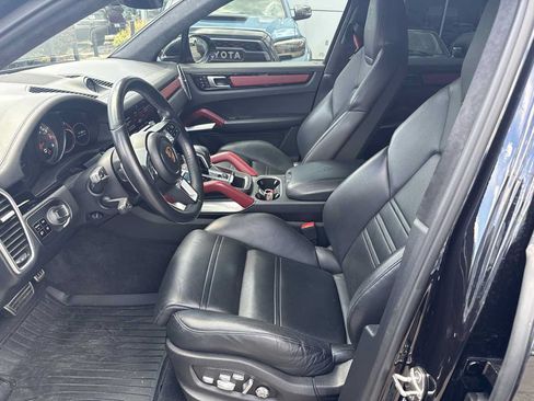 Used 2019 Porsche Cayenne Turbo AWD/4WD image 10