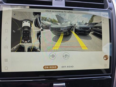 New 2025 Land Rover Discovery S image 27