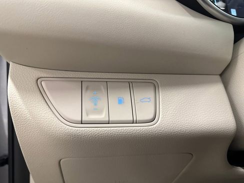 New 2026 Genesis G70 2.5T Prestige image 24