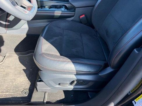 Certified 2025 Ford Explorer ST image 24