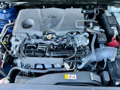 Used 2024 Toyota Camry XLE image 7