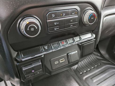 Used 2022 Chevrolet Silverado 2500 W/T w/ WT Convenience Package image 24