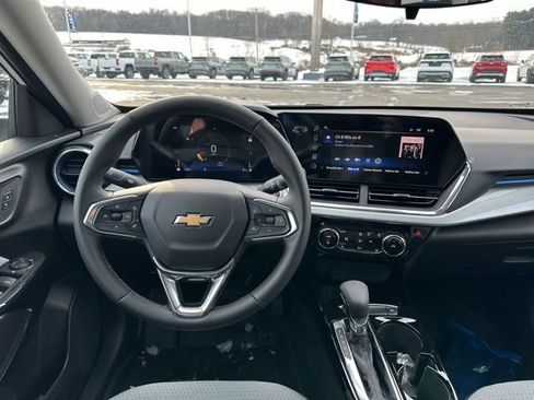 New 2026 Chevrolet Trax LT w/ LT Convenience Package image 11