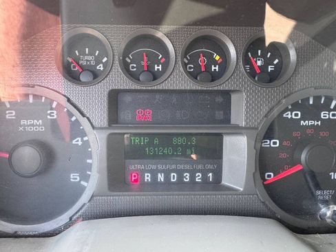 Used 2008 Ford F550 2WD Regular Cab Super Duty image 9