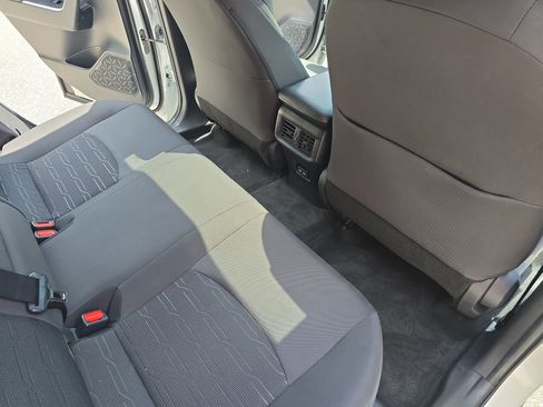 Used 2022 Toyota RAV4 SE w/ Convenience Package AWD/4WD image 11