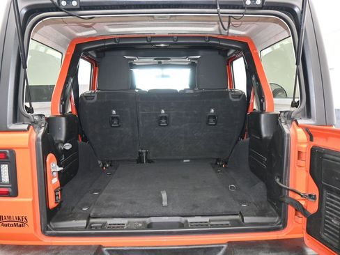 Used 2018 Jeep Wrangler Unlimited Sport S image 37