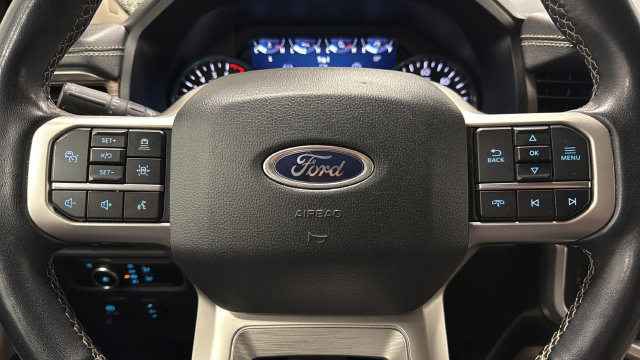 Used 2024 Ford Expedition Limited AWD/4WD image 16