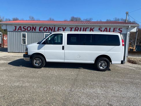 Used 2015 Chevrolet Express 3500 LT w/ LT Preferred Equipment Group image 1