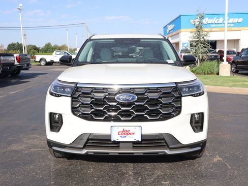 New 2026 Ford Explorer Platinum w/ LUX Leather Package AWD/4WD image 11
