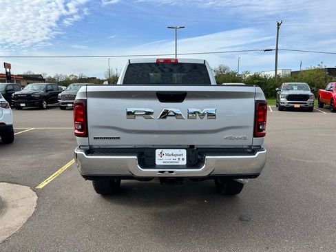 New 2026 RAM 2500 Big Horn AWD/4WD image 4