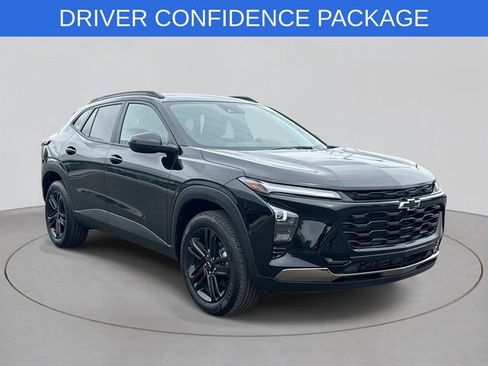 Used 2025 Chevrolet Trax ACTIV w/ Driver Confidence Package FWD image 33