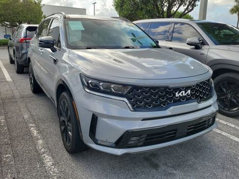 Used 2022 Kia Sorento SX AWD/4WD image 3