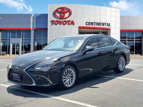 Used 2020 Lexus ES 350 Ultra Luxury w/ Accessory Package 2 FWD image 3