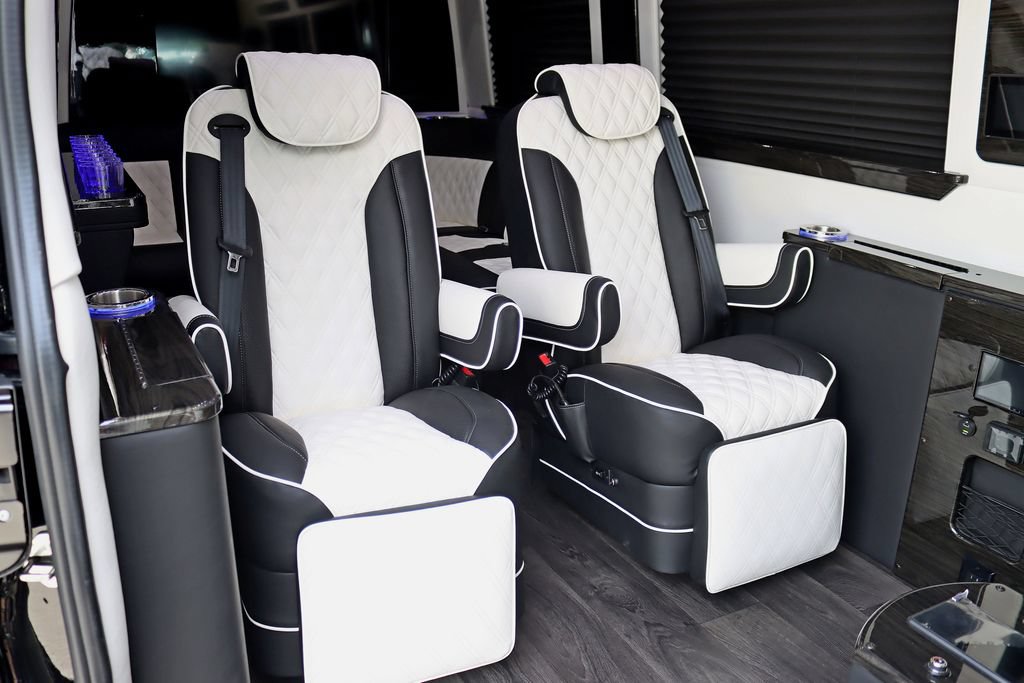Used 2026 Mercedes-Benz Sprinter 3500 image 34