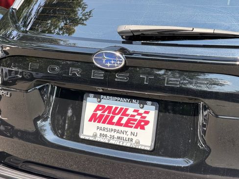 Used 2025 Subaru Forester Touring AWD/4WD image 27