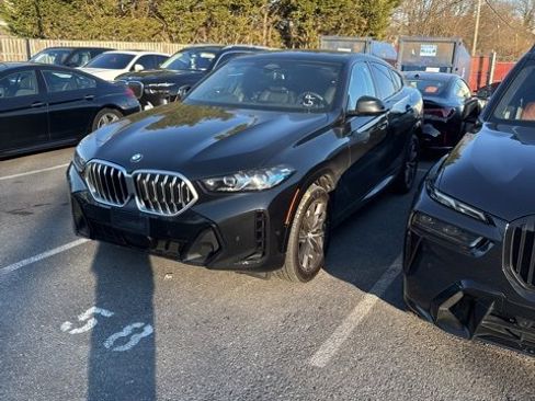 Certified 2025 BMW X6 xDrive40i w/ Premium Package image 1