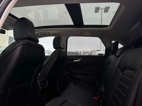 Used 2022 Ford Edge SEL w/ Convenience Package image 21