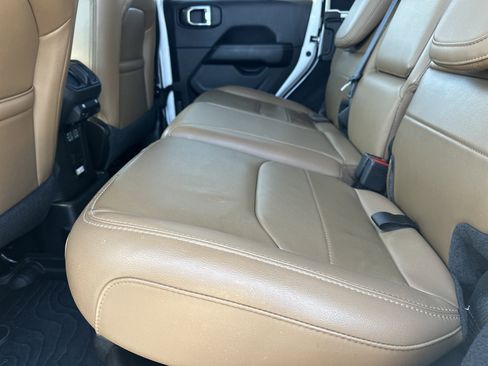 Used 2021 Jeep Wrangler Unlimited Sahara w/ Cold Weather Group image 21