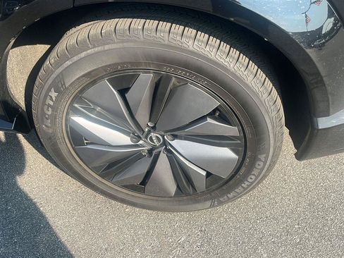 Certified 2023 Nissan Ariya FWD image 10