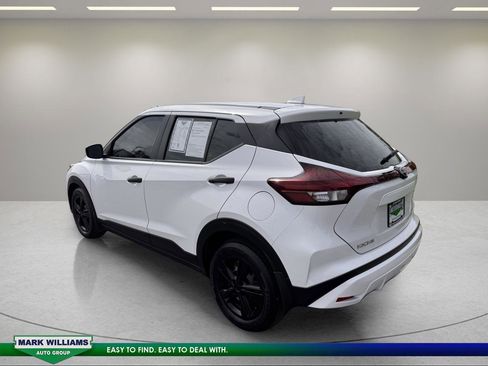 Used 2024 Nissan Kicks S FWD image 5