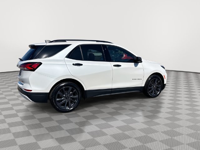 Used 2024 Chevrolet Equinox RS w/ RS Leather Package FWD image 14
