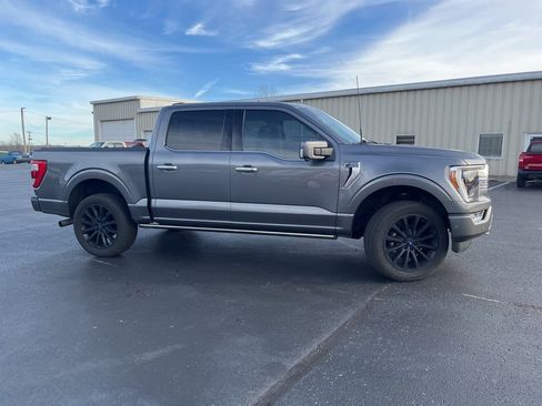 Used 2022 Ford F150 Limited image 2