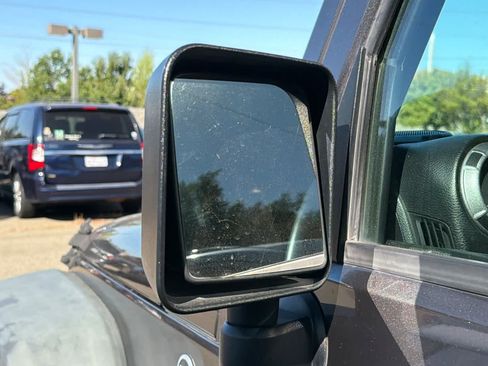 Used 2018 Jeep Wrangler Sport AWD/4WD image 19