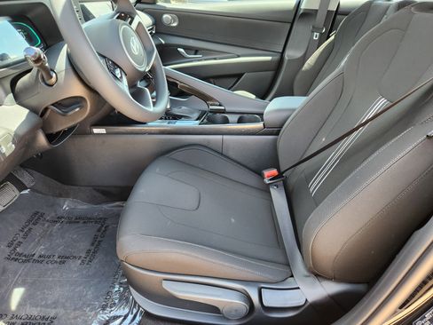 New 2025 Hyundai Elantra Blue image 7