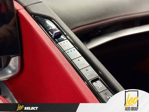 Used 2021 Chevrolet Corvette Stingray Preferred Conv w/ 2LT RWD image 24