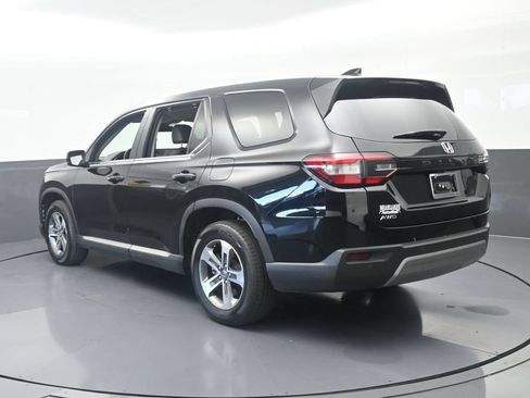 Used 2025 Honda Pilot EX-L image 4