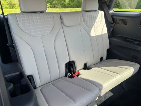 Used 2024 Hyundai Palisade Limited image 7