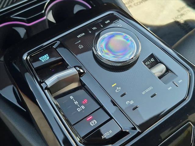 Used 2024 BMW i5 eDrive40i w/ Convenience Package RWD image 12