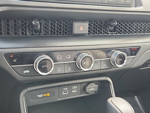Used 2024 Honda CR-V EX image 16
