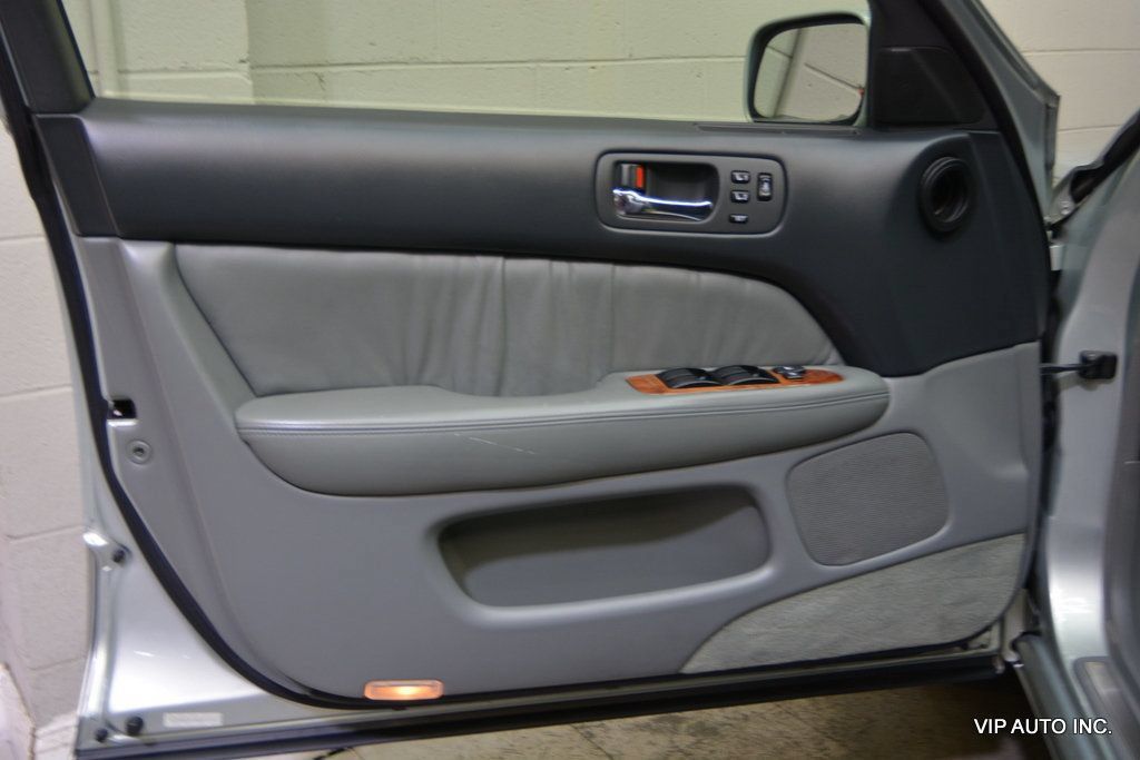 Used 1998 Lexus LS 400 RWD image 9