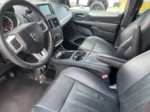 Used 2019 Dodge Grand Caravan GT FWD image 10